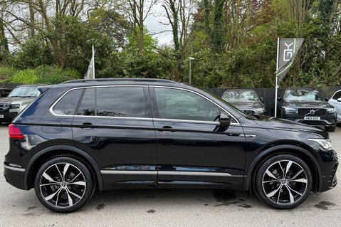 Volkswagen Tiguan R-LINE TDI DSG - RARE LEATHER INTERIOR - APPLE CAR PLAY -CAMERA 5