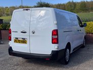 Vauxhall Vivaro 2.0 Vivaro 3100 Dynamic S/S 13