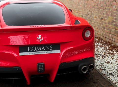 Ferrari F12 Berlinetta 21