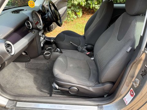 Mini Hatch 1.4 One Graphite 3dr 15