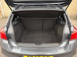 BMW 1 Series 1.5 118i M Sport Shadow Edition Auto 5dr 35