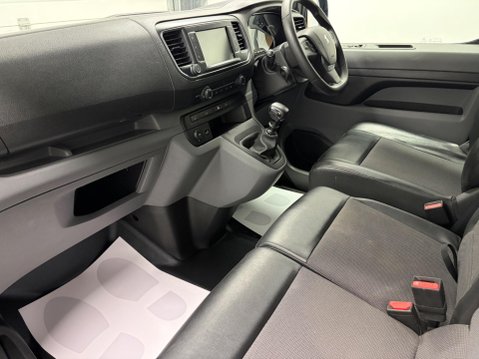 Peugeot Expert 2.0 BlueHDi 1400 Professional Plus Standard Panel Van MWB Euro 6 (s/s) 6dr 12