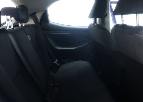 Toyota Yaris 1.5 Yaris Icon HEV CVT 5dr 47