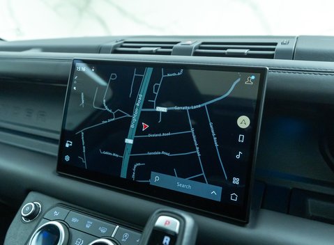 Land Rover Defender 90 V8 CARPATHIAN EDITION 21