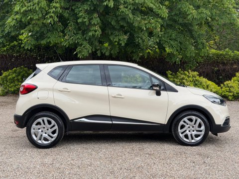 Renault Captur 1.2 TCe ENERGY Dynamique Nav Auto Euro 6 (s/s) 5dr 9