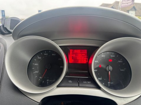 SEAT Ibiza 1.4 16V Chill Sport Coupe Euro 5 3dr 9