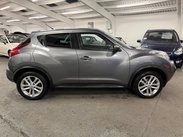 Nissan Juke 1.6 Acenta Premium Euro 5 (s/s) 5dr 8