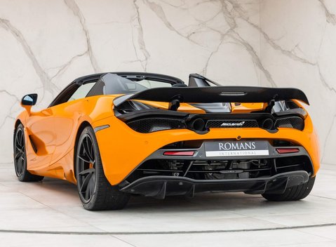 McLaren 720S Spider Peformance 18