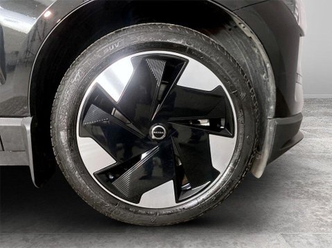 Volvo Ex30 Single Motor Extended Range 69kWh Plus SUV 5dr Electric Auto (272 ps) Cruis 10