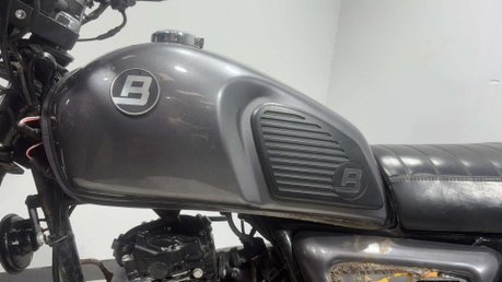 Bullit Bluroc 2021 6K RUNNING RETRO MODERN CLASSIC BIKE PROJECT 125CC LEARNER 27