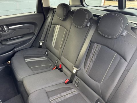 Mini Clubman COOPER S CLASSIC 33