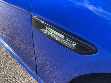 Jaguar XE 2.0i R-Sport Saloon 4dr Petrol Auto Euro 6 (s/s) (200 ps) 52