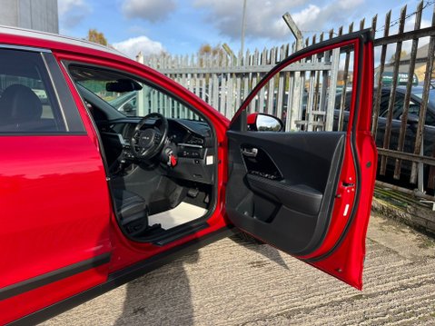 Kia Niro 3 49
