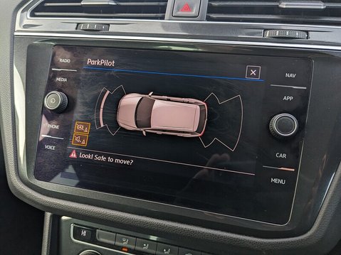 Volkswagen Tiguan SE NAV TDI BMT 21