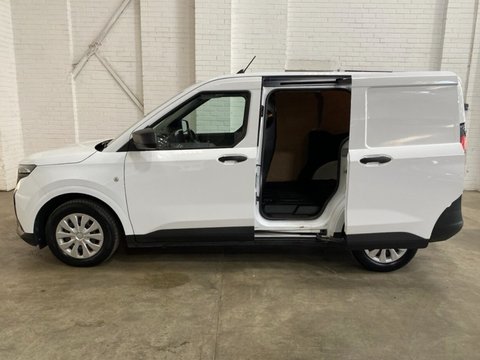 Ford Transit Courier TREND ECOBOOST 10