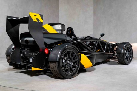 Ariel Atom 4 R 400 BHP. OVER £55K IN EXTRAS. 6-SPEED SEQUENTIAL. CARBON WHEELS & PANELS. 4
