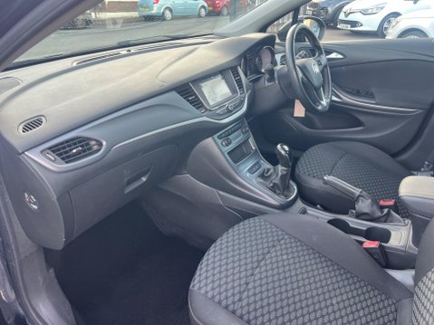 Vauxhall Astra 1.4i Turbo Tech Line Nav Euro 6 (s/s) 5dr 23