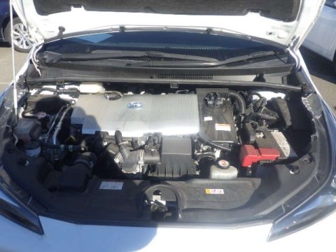 Toyota Prius 1.8 VVT-h Active Hatchback 5dr Petrol Hybrid CVT Euro 6 (s/s) (122 ps) 14