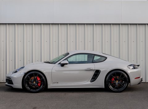 Porsche 718 Cayman GTS 2