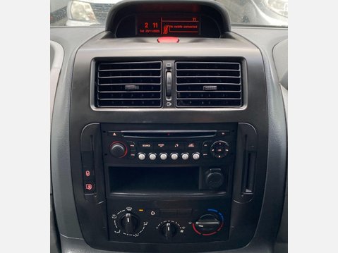 Peugeot Expert 1.6 HDi Panel Van 4dr Diesel Manual L2 H1 (194 g/km, 90 bhp) 39