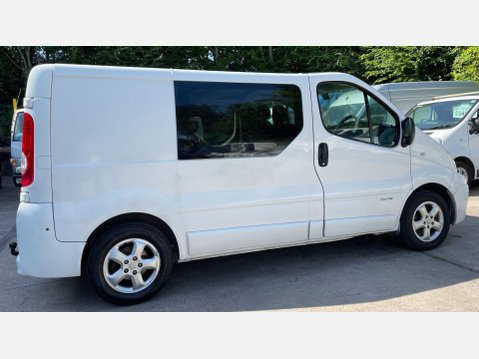 Renault Trafic 2.0 TD dCi SL27 Panel Van 4dr Diesel Manual L1 H1 (214 g/km, 115 bhp) 5