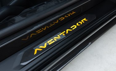 Lamborghini Aventador S LP 740-4 21