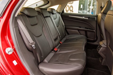 Ford Mondeo TITANIUM EDITION 37