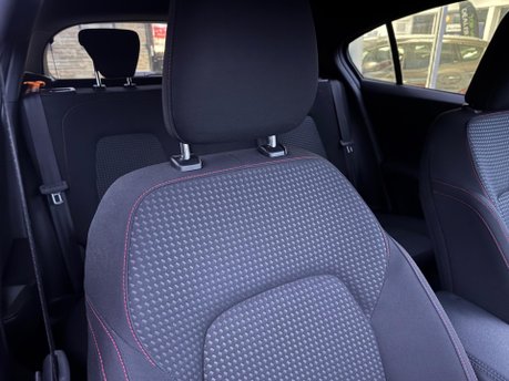 Ford Focus ST-LINE 11