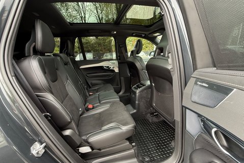 Volvo XC90 RECHARGE T8 R-DESIGN PRO AWD -B&W -POWER TOWBAR -PAN ROOF -LOUNGE PACK 31