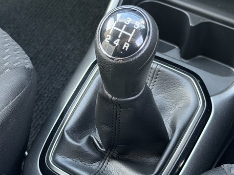 Suzuki Ignis 1.2 Dualjet 12V Hybrid SZ-T 5dr 30