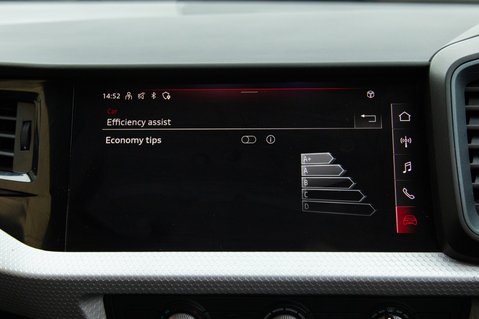 Audi A1 SPORTBACK TFSI S LINE 28