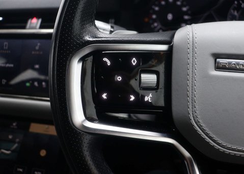 Land Rover Range Rover Evoque 1.5 Range Rover Evoque R-Dynamic HSE P300e Auto 4WD 5dr 39