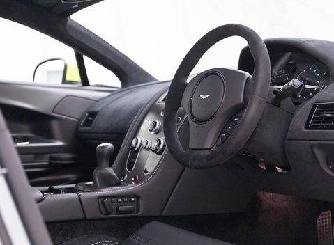 Aston Martin Vantage GT8 7