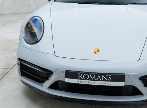 Porsche 911 Targa 4 GTS (992) 35