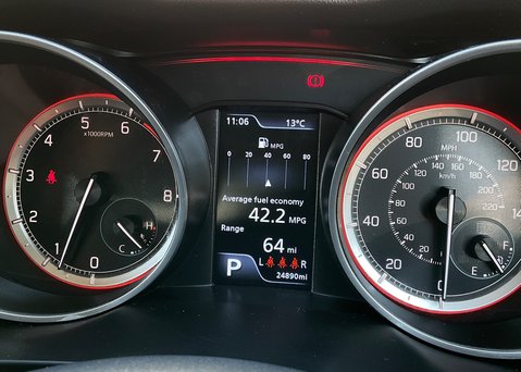 Suzuki Swift SZ-T DUALJET MHEV 26