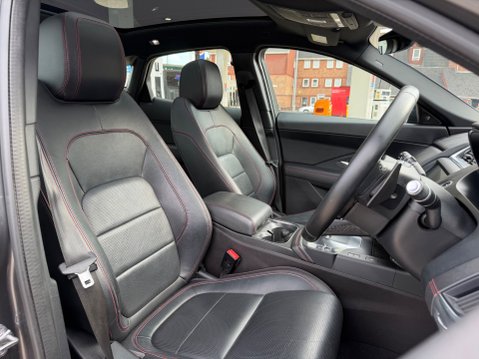 Jaguar E-Pace CHEQUERED FLAG 3