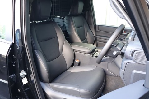 Toyota Land Cruiser COMMERCIAL with the best seat conversion in the uk from seeker  14