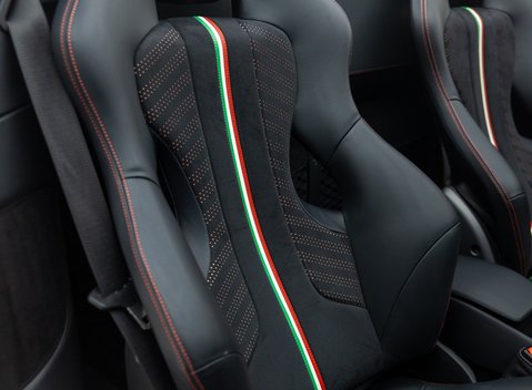Ferrari 488 SPIDER 19