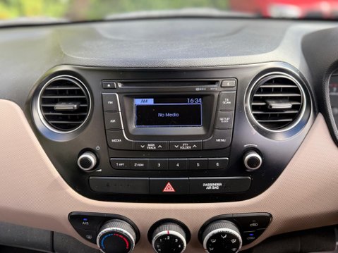 Hyundai i10 1.0 S Air Euro 5 5dr 17