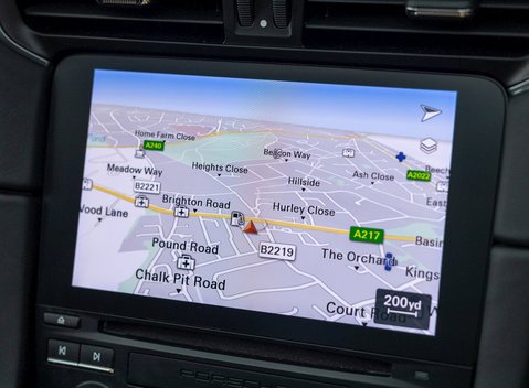 Porsche 911 Targa 4 GTS (991.2) 20