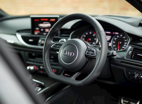 Audi RS6 Avant Performance 11