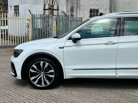 Volkswagen Tiguan R LINE TDI BMT 4MOTION DSG 21