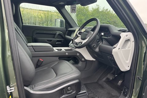 Land Rover Defender D250 Hard Top X-Dynamic HSE - Styling by Urban / Air Suspension 16