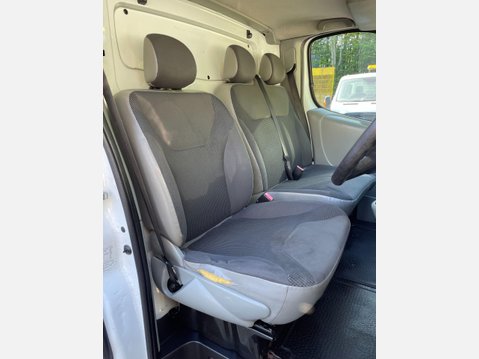 Vauxhall Vivaro 2.0 2900 CDTi Panel Van 4dr Diesel Manual FWD L3 (195 g/km, 113 bhp) 23