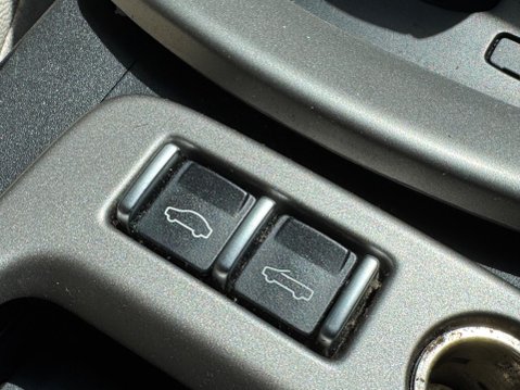 Volvo C70 2.0 D4 SE Lux Convertible 2dr Diesel Geartronic Euro 5 (177 ps) 19