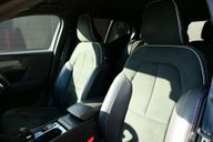 Volvo XC40 2.0 XC40 R-Design Pro T4 AWD Auto 4WD 5dr 28