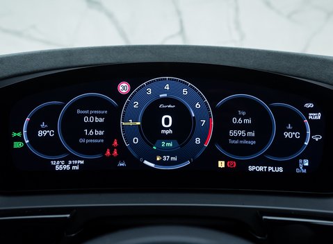 Porsche Cayenne TURBO E-HYBRID Coupe with GT Package 21