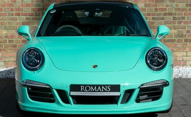Porsche 911 (991) Carrera GTS 4