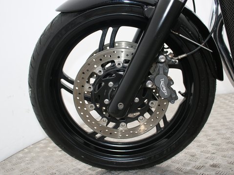 Triumph Thunderbird THUNDERBIRD STORM 32