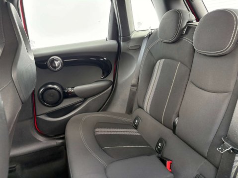 Mini Hatch 1.5 Cooper Auto 5dr 53